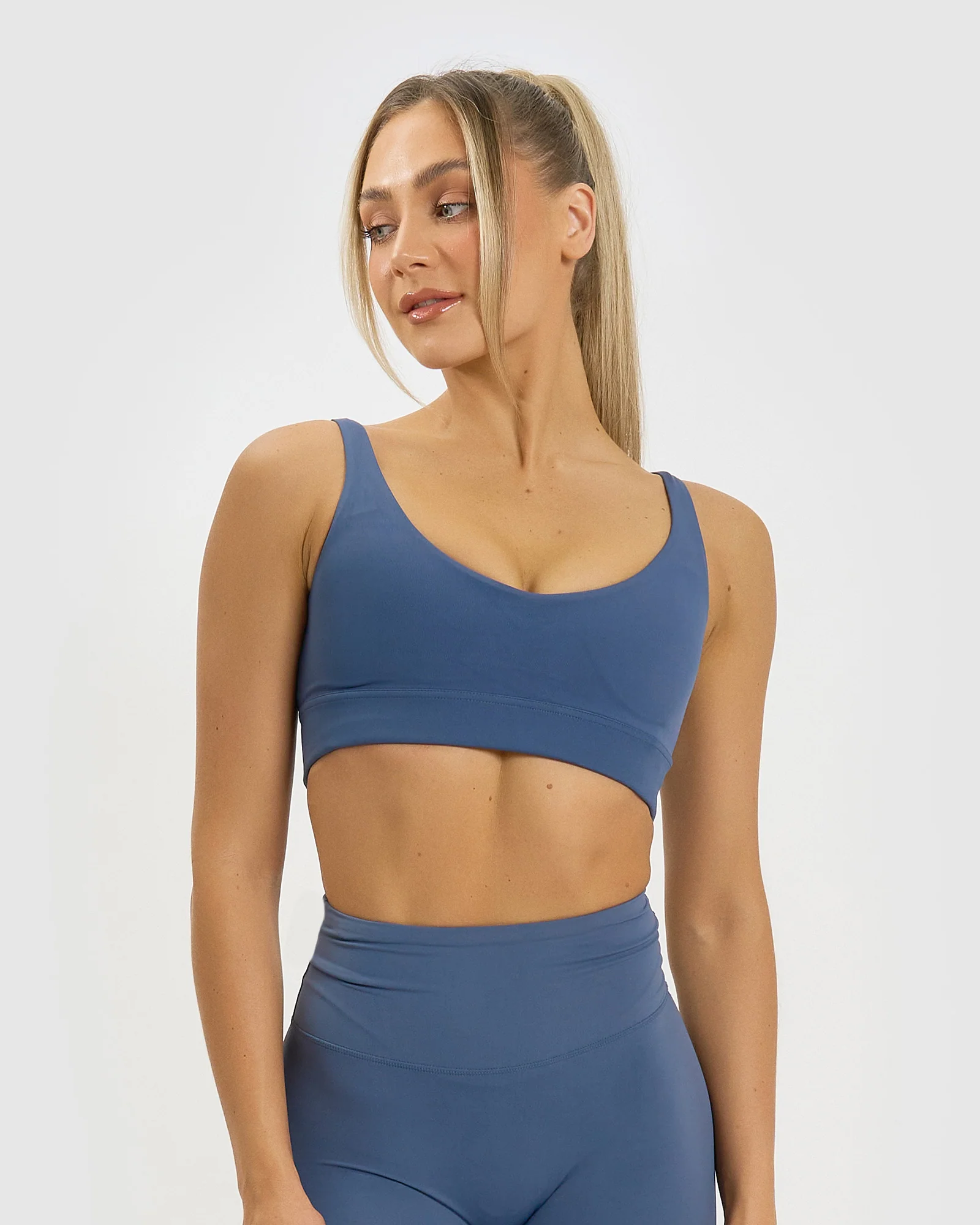 TOPS & BRAS